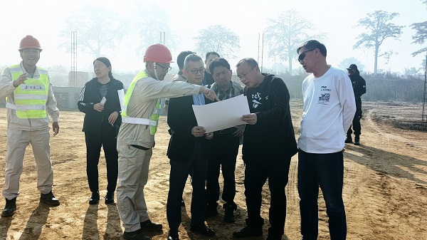 2董事长一行视察嘉麟杰特别经济区土建工程A标段项目.jpg